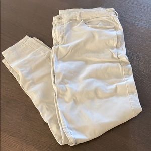 •3/$20• STYLE & CO— Curvy Skinny Leg — Size 16